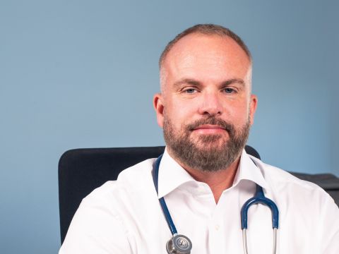 Dr. Ingo Ochlast, MD